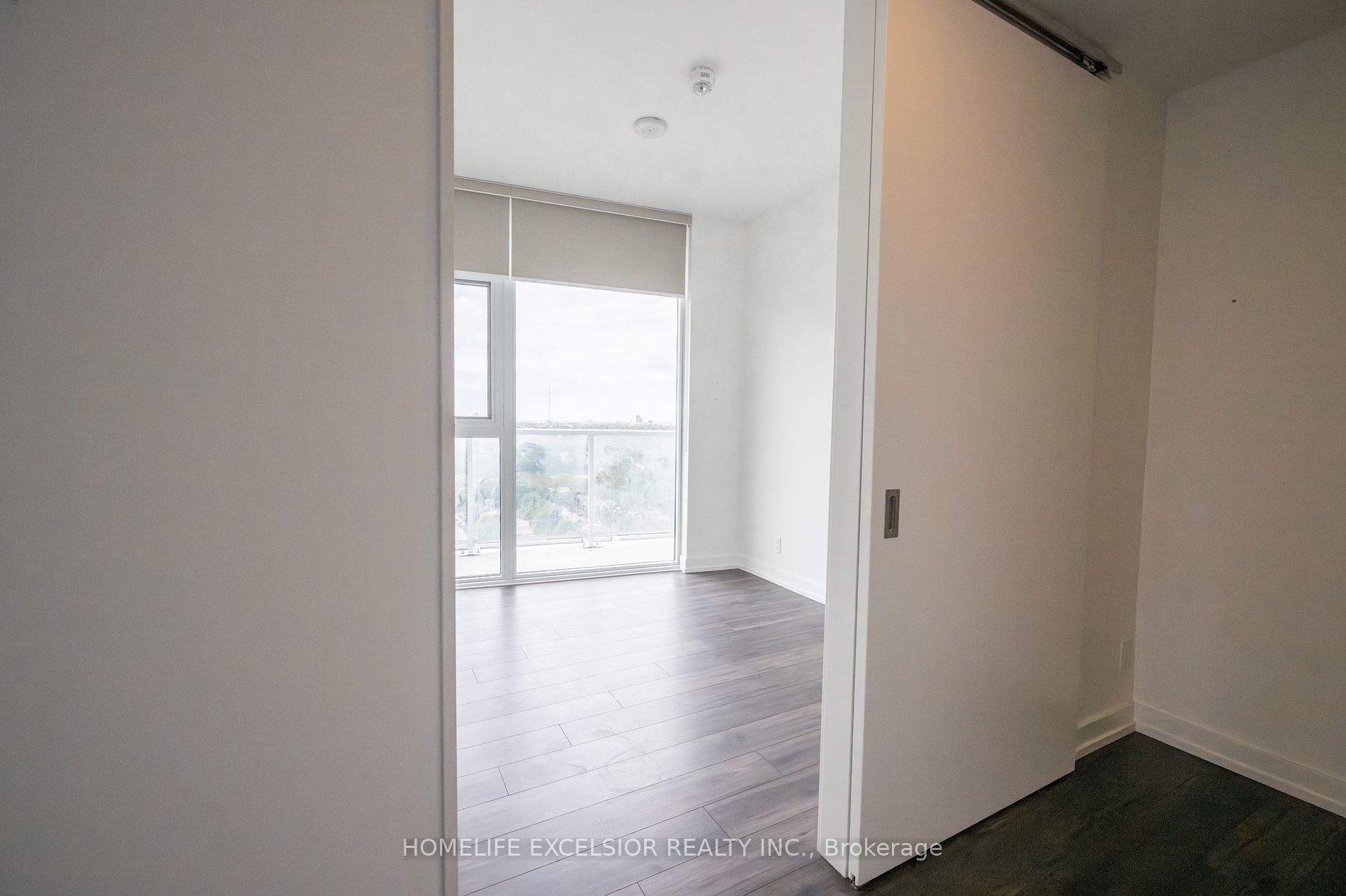 33 Helendale Avenue #1410