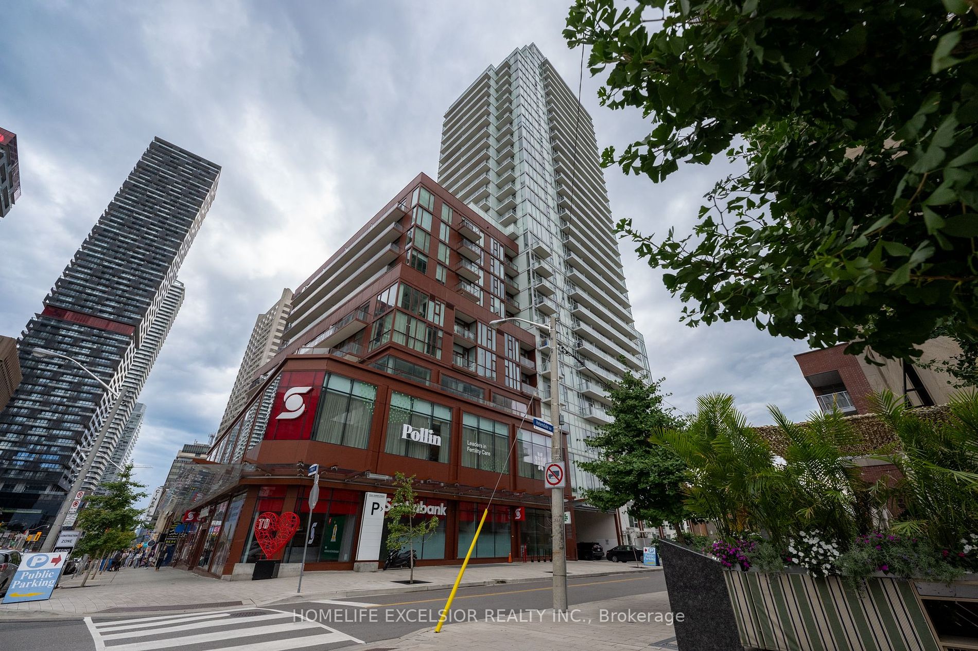 33 Helendale Avenue #1410
