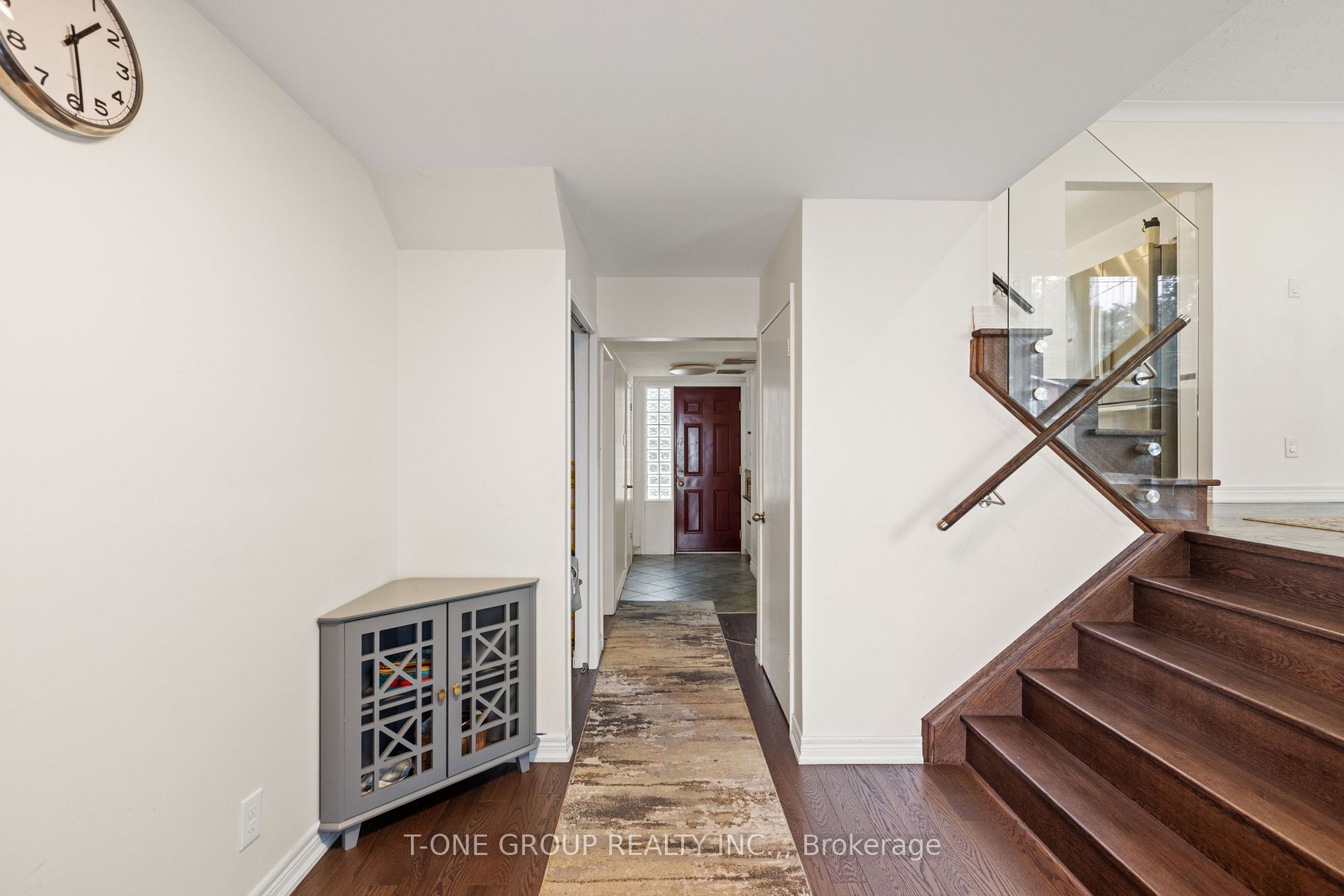 124 Wyndcliff Crescent