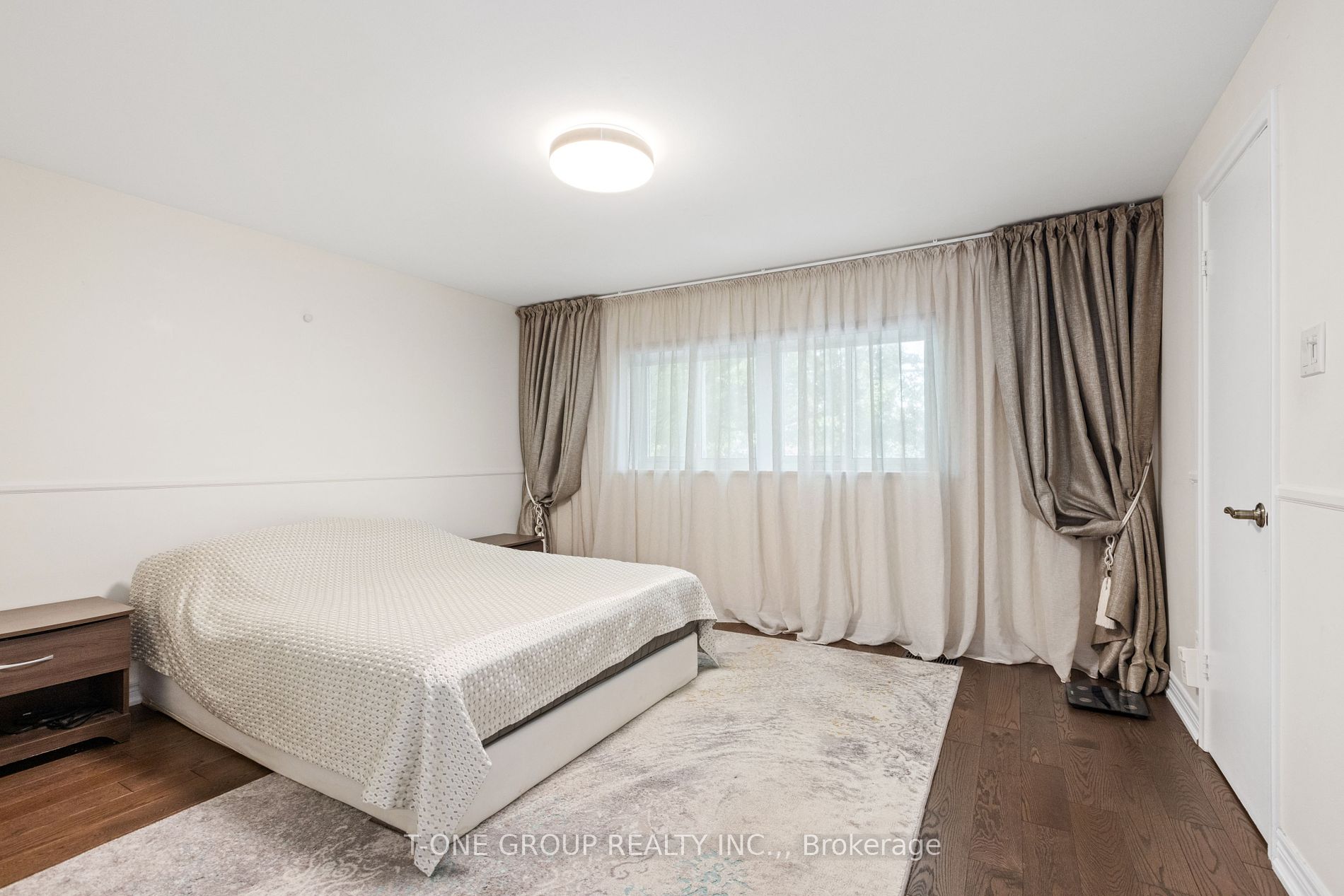 124 Wyndcliff Crescent
