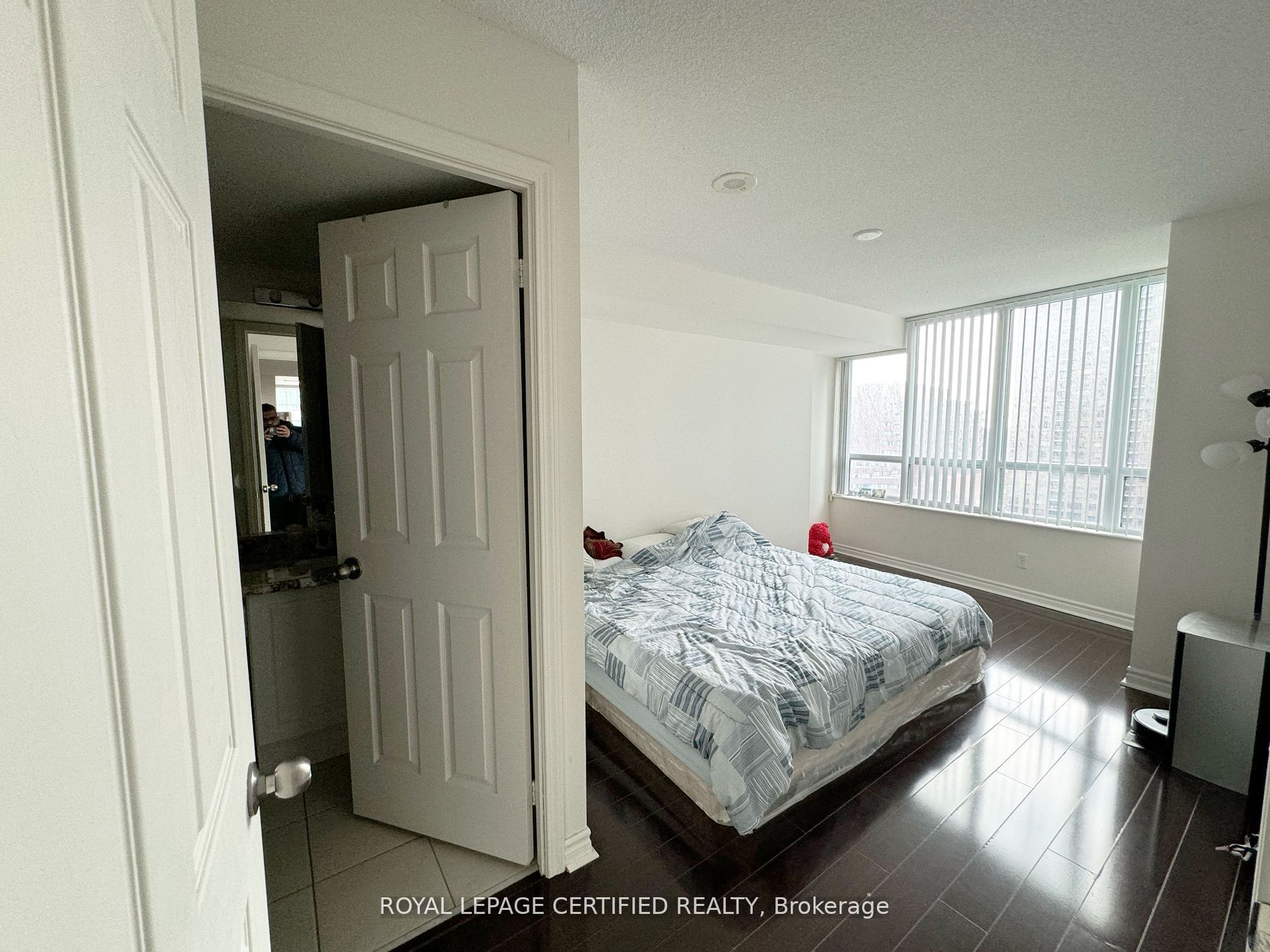 18 Spring Garden Avenue, #1602