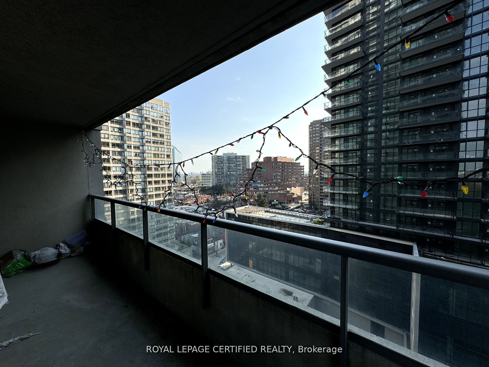 18 Spring Garden Avenue, #1602