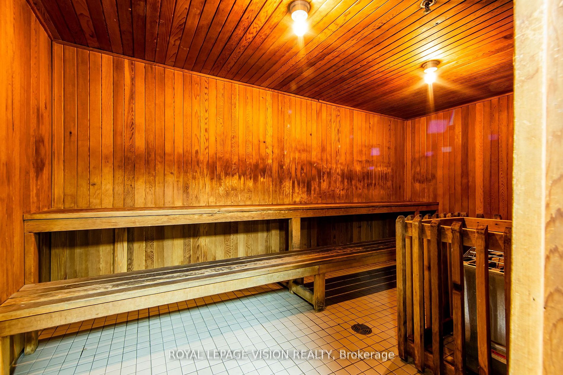 5 Concorde Pl, #1911