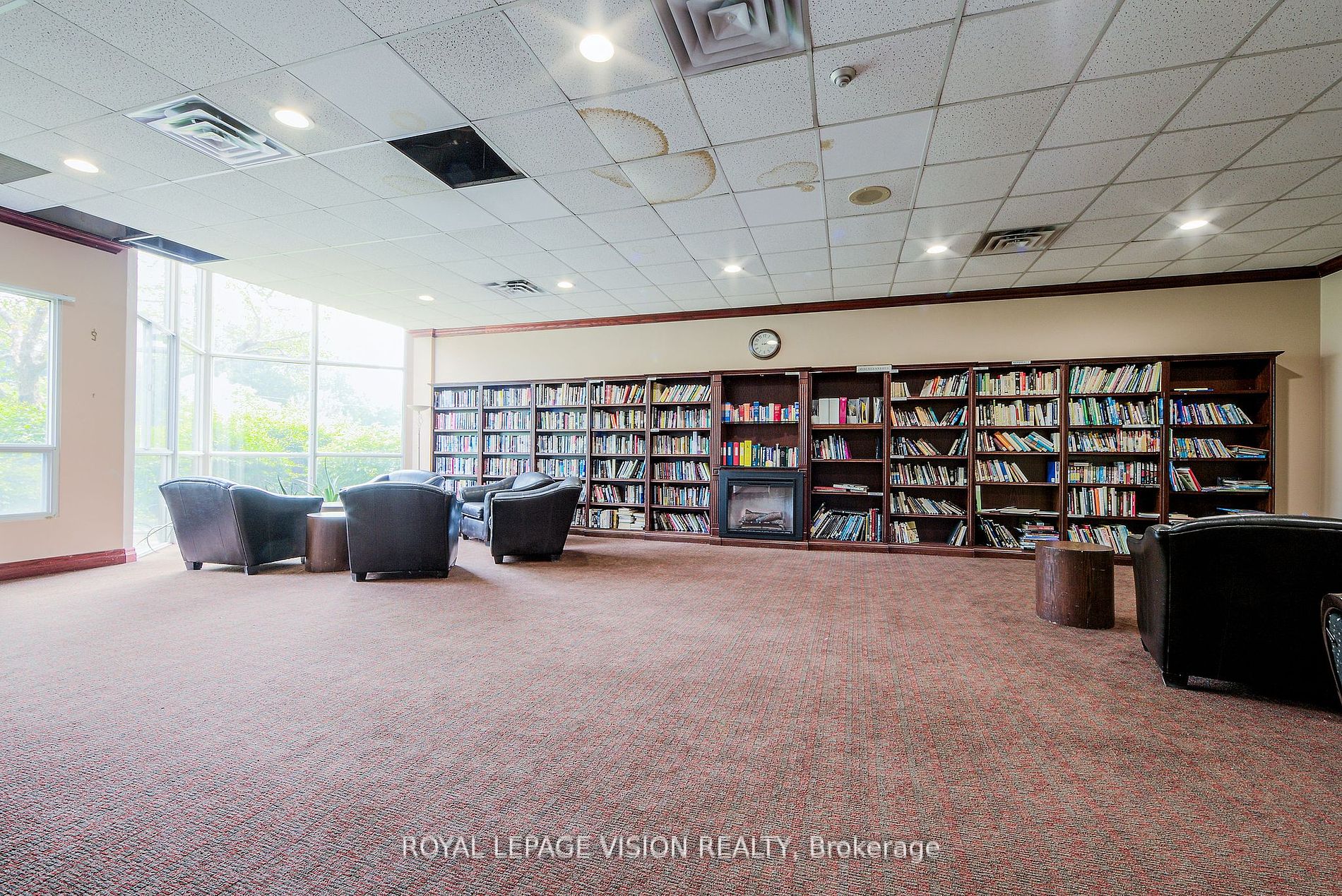 5 Concorde Pl, #1911