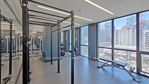 1 Yorkville Ave, #4005