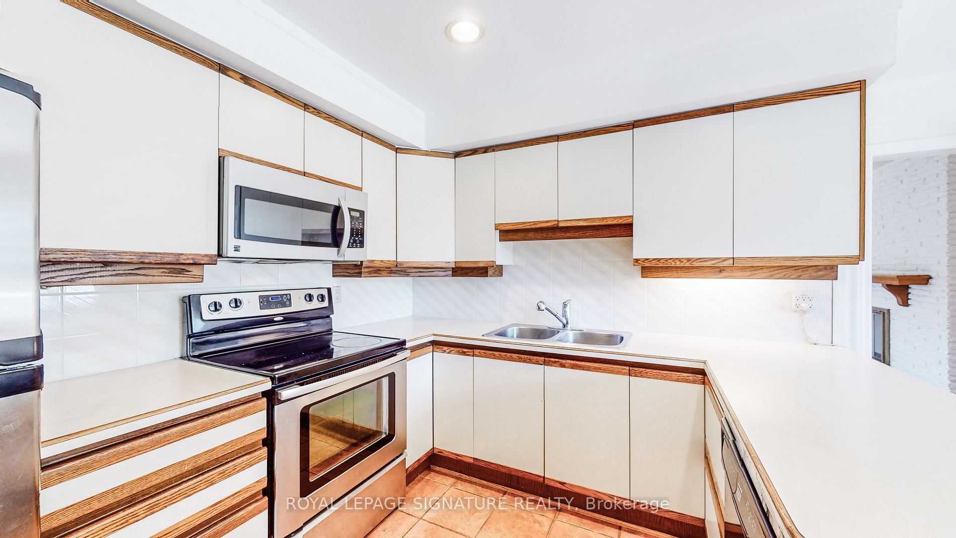 24 Burleigh Heights Drive