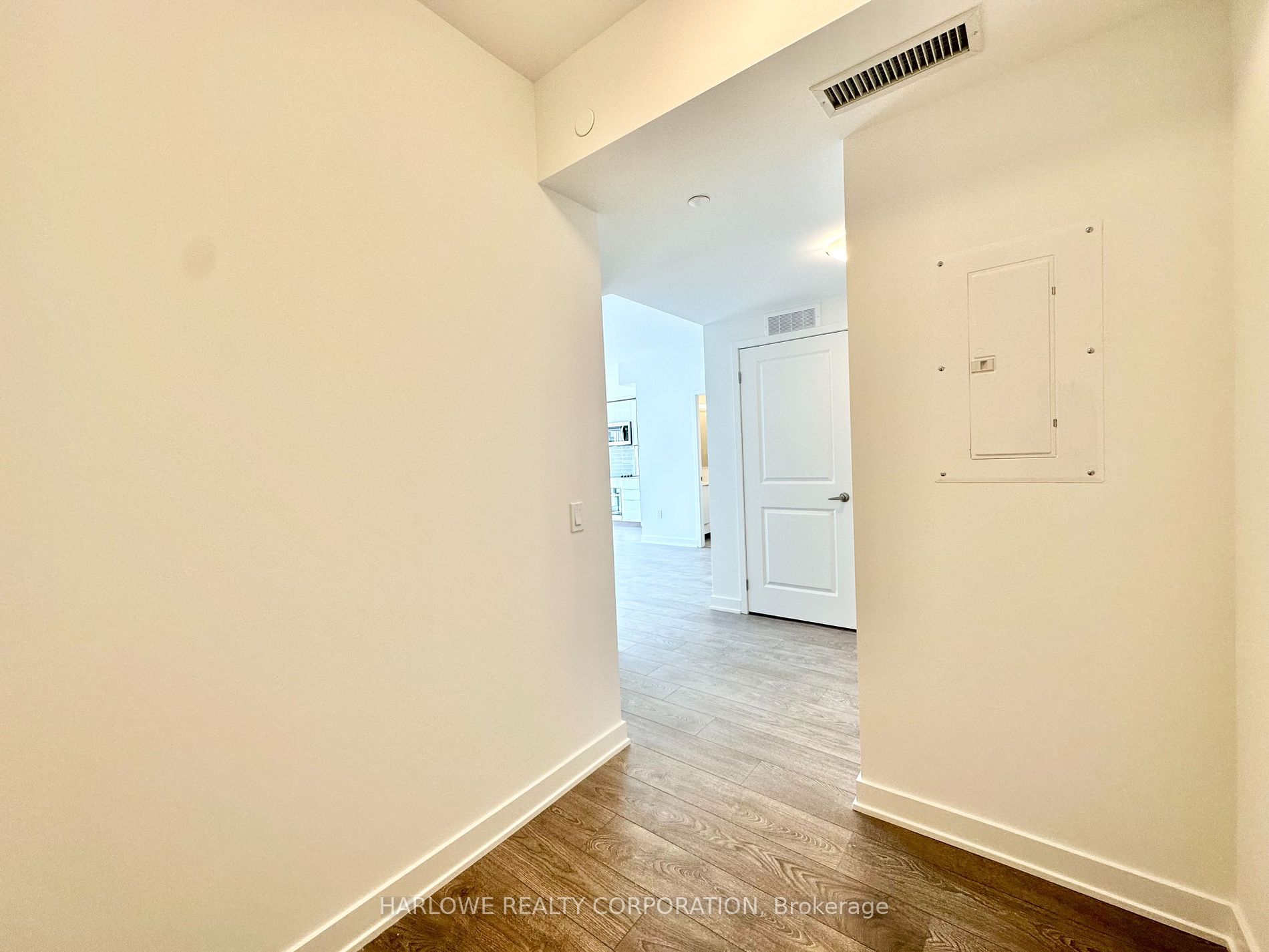 543 Richmond Street W #1008