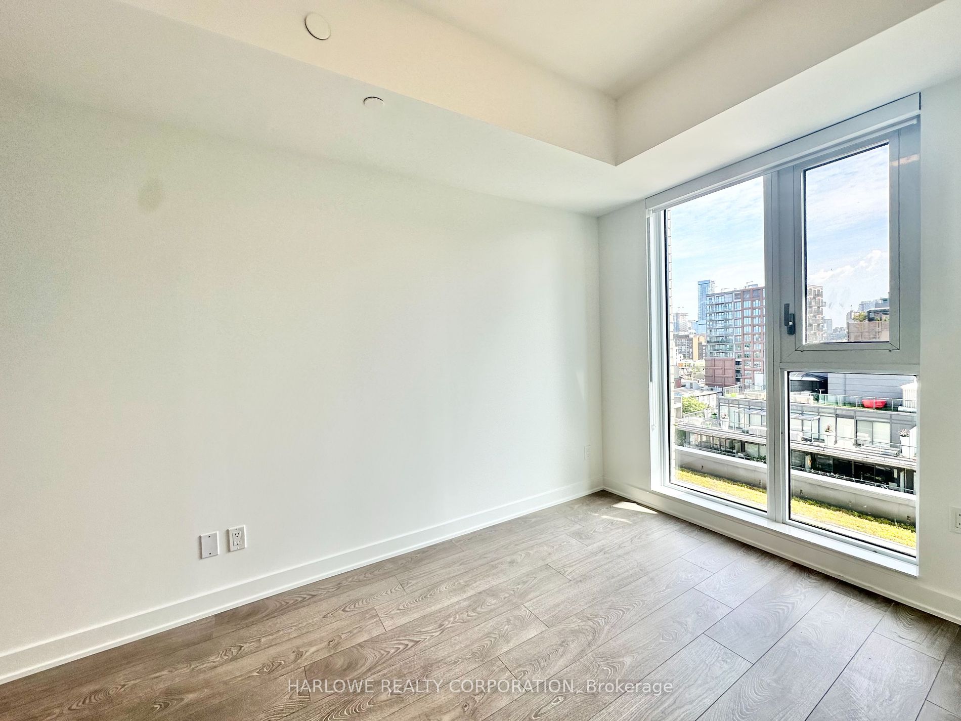 543 Richmond Street W #1008