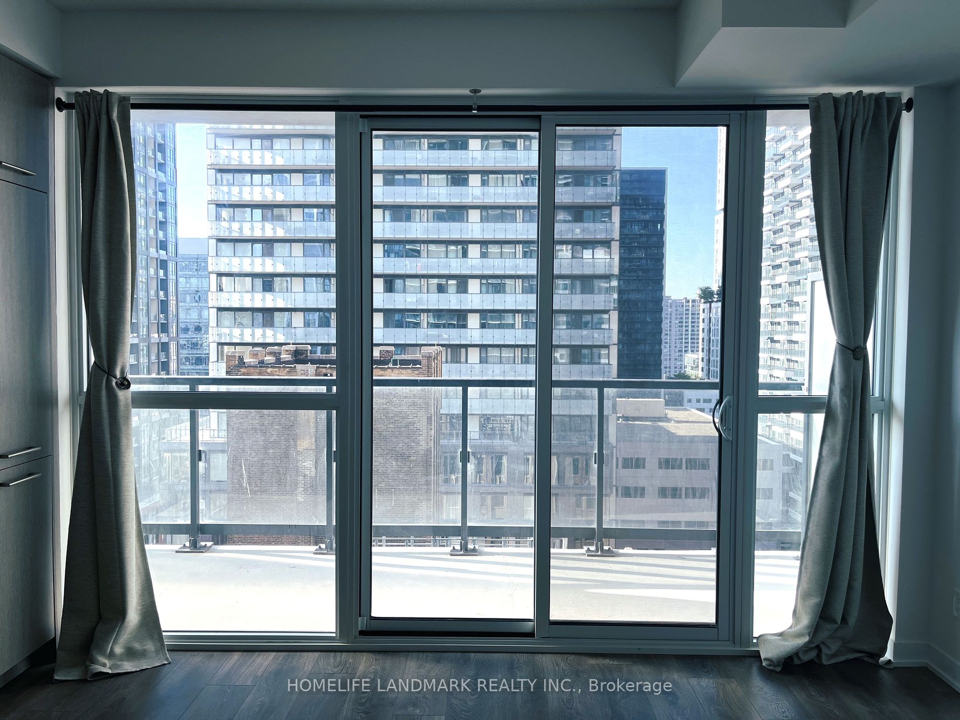 87 Peter St, #1709