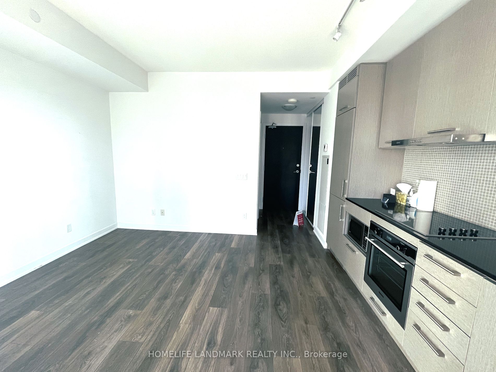 87 Peter St, #1709
