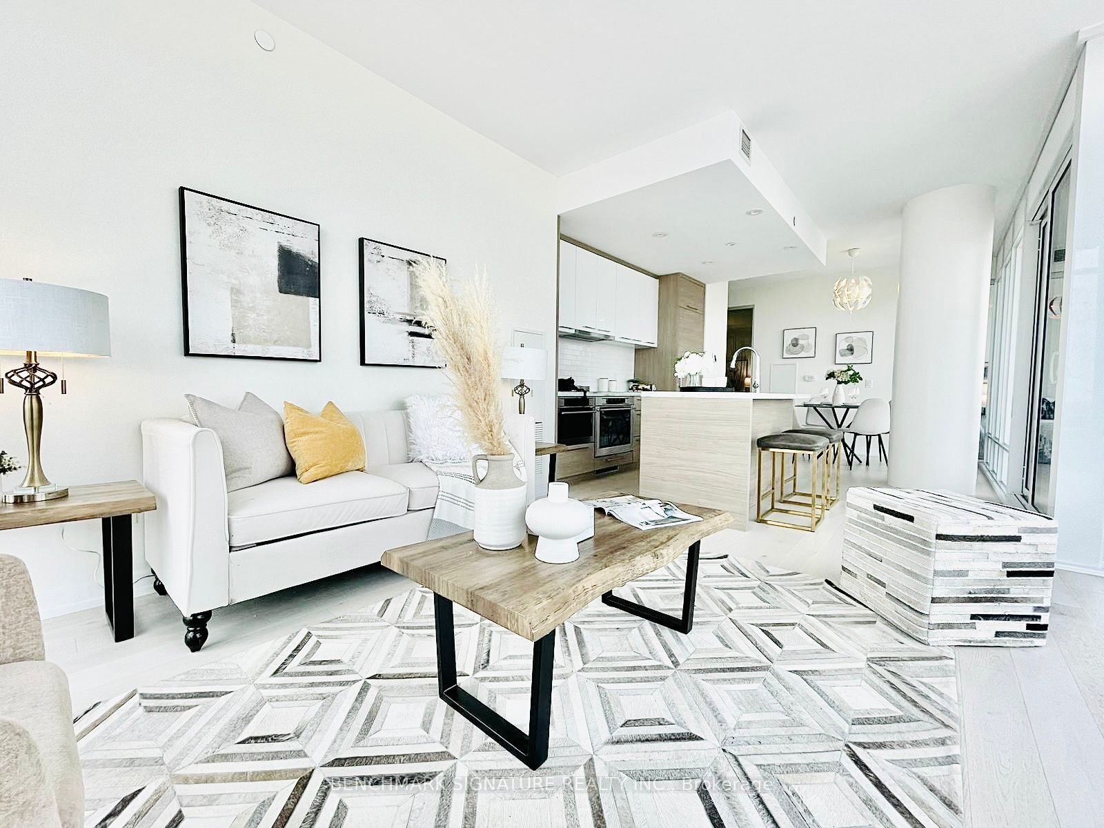 488 University Avenue #3002