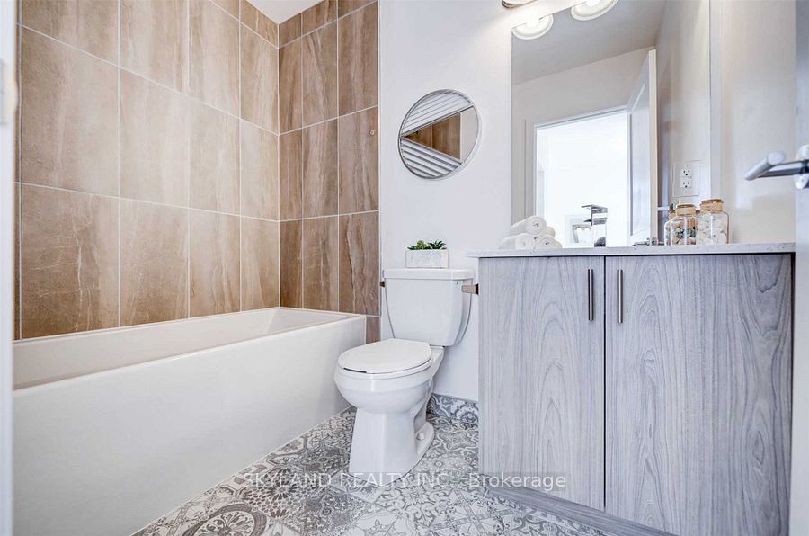 57 Finch Ave W, #41