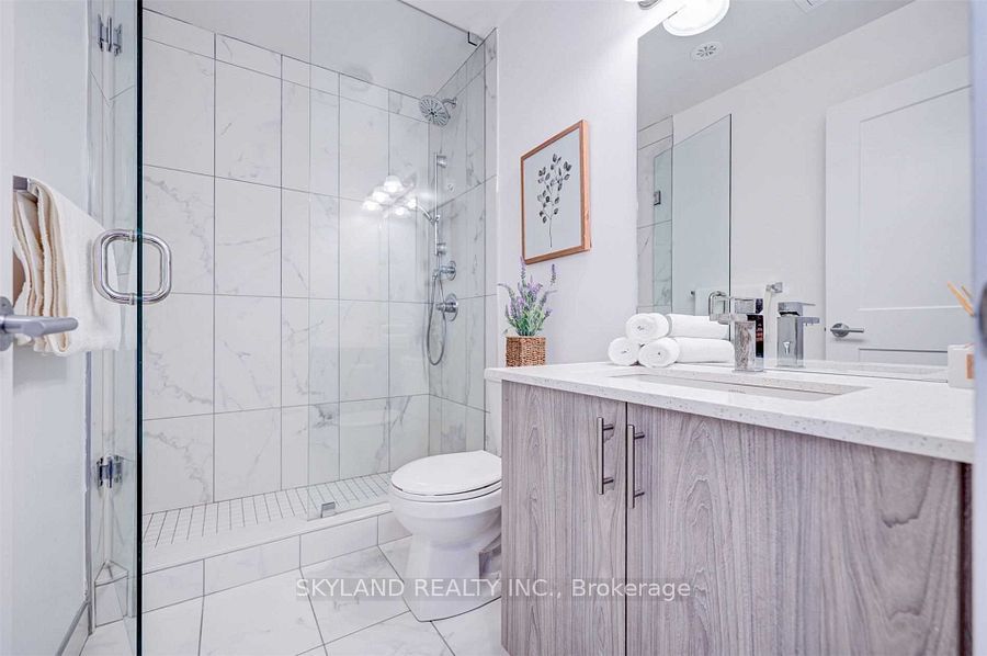 57 Finch Ave W, #41
