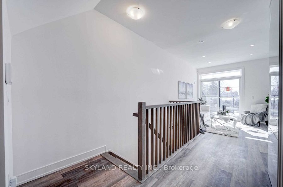 57 Finch Ave W, #41