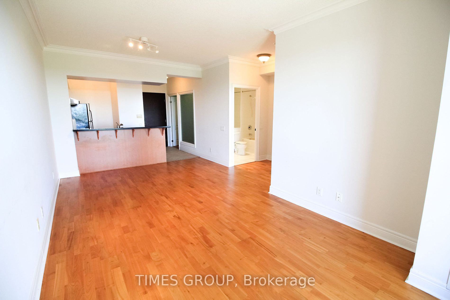 1 Clairtrell Road #808