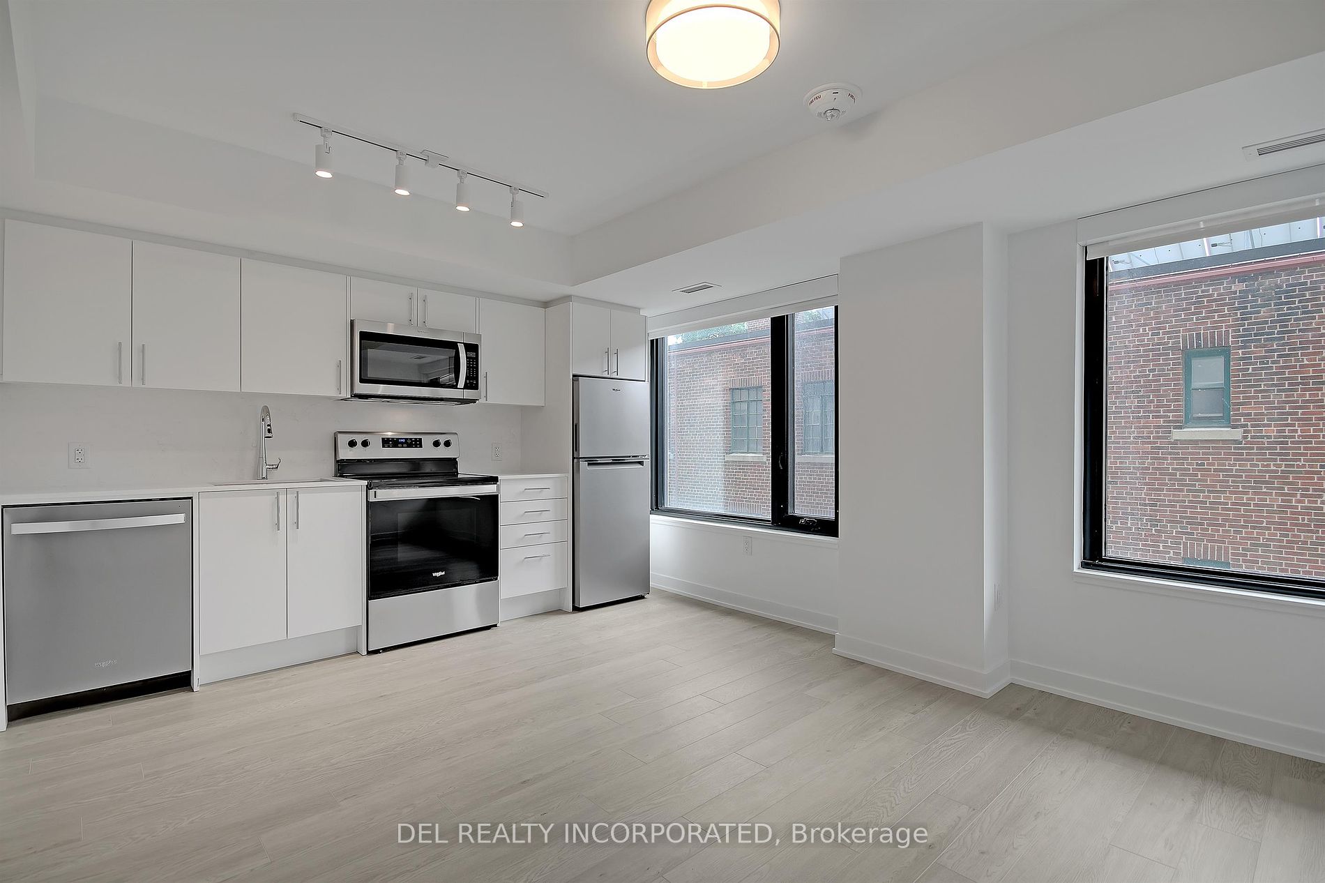 3 Strathgowan Avenue, #323