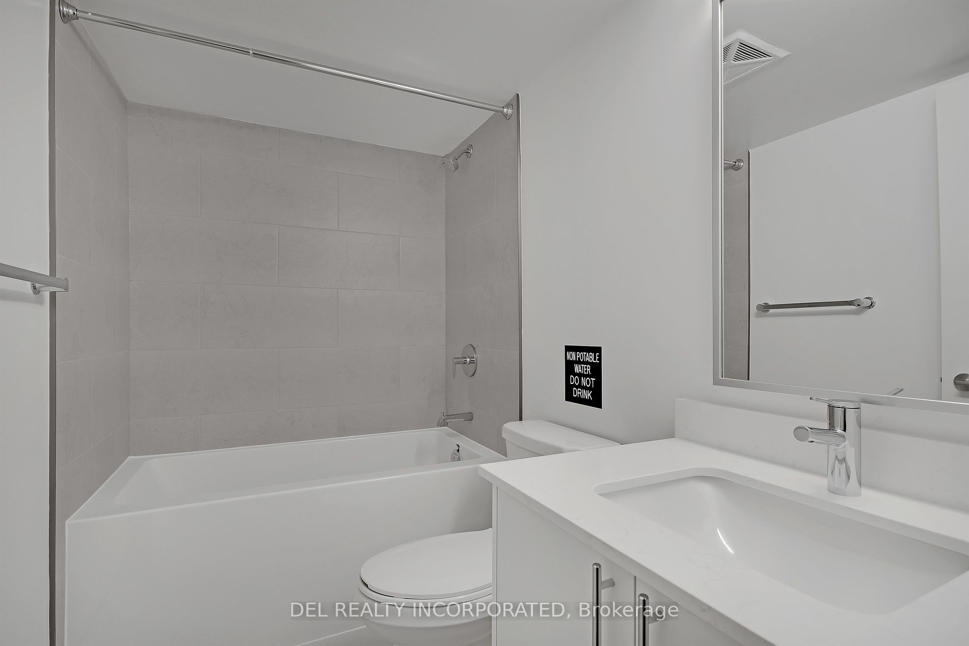 3 Strathgowan Avenue, #323