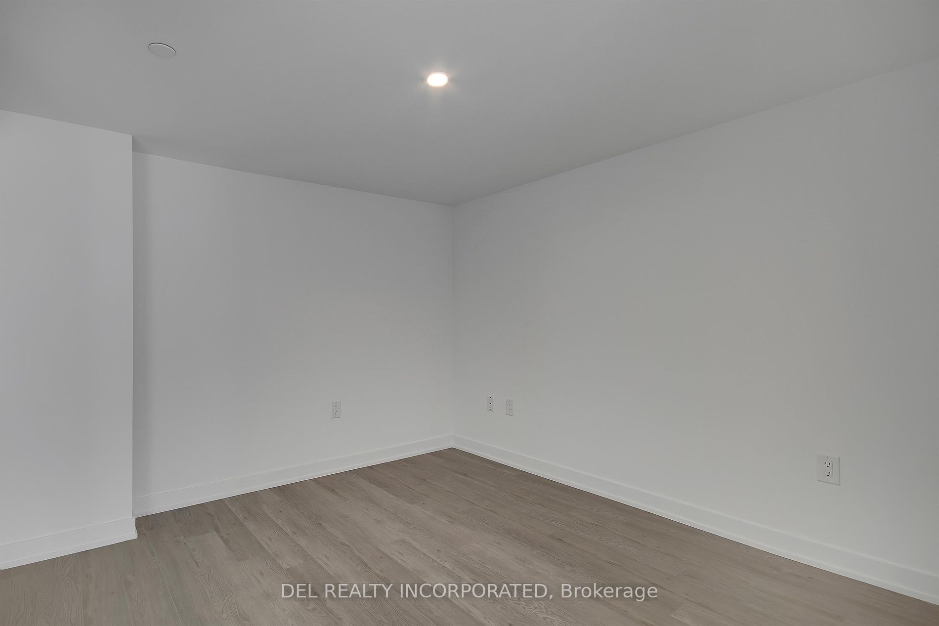 3 Strathgowan Avenue, #323