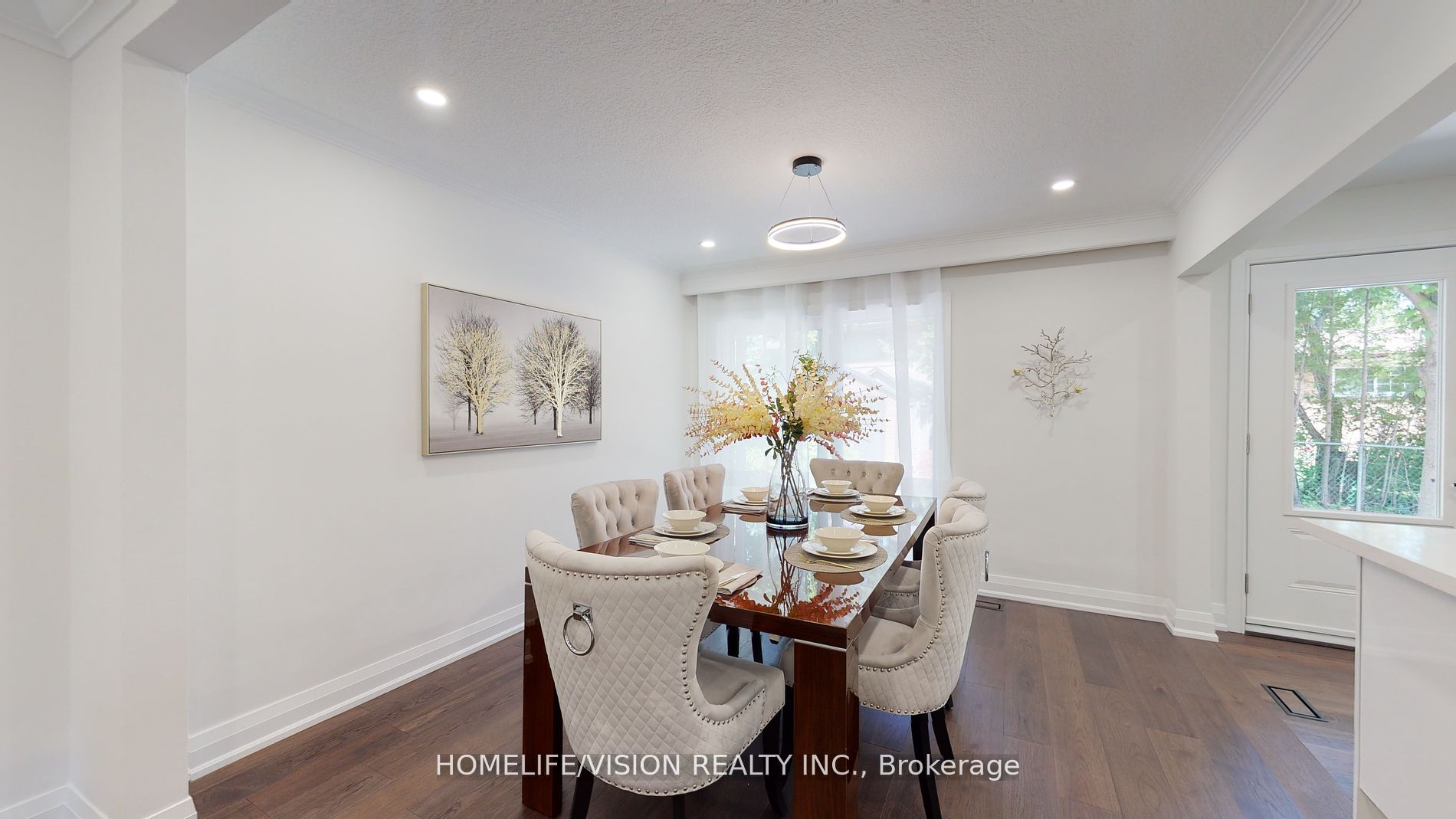 12 Flaremore Crescent