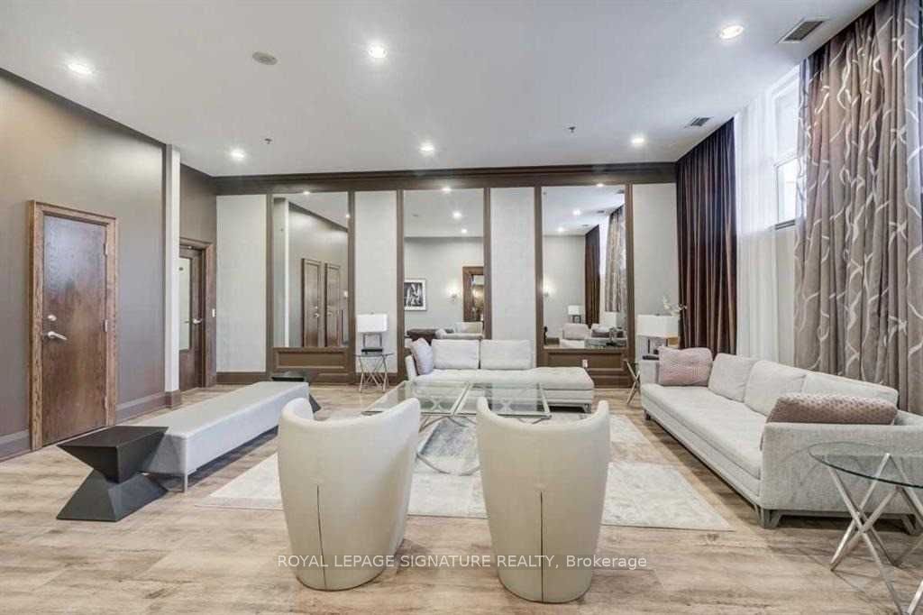 438 Richmond Street W, #608