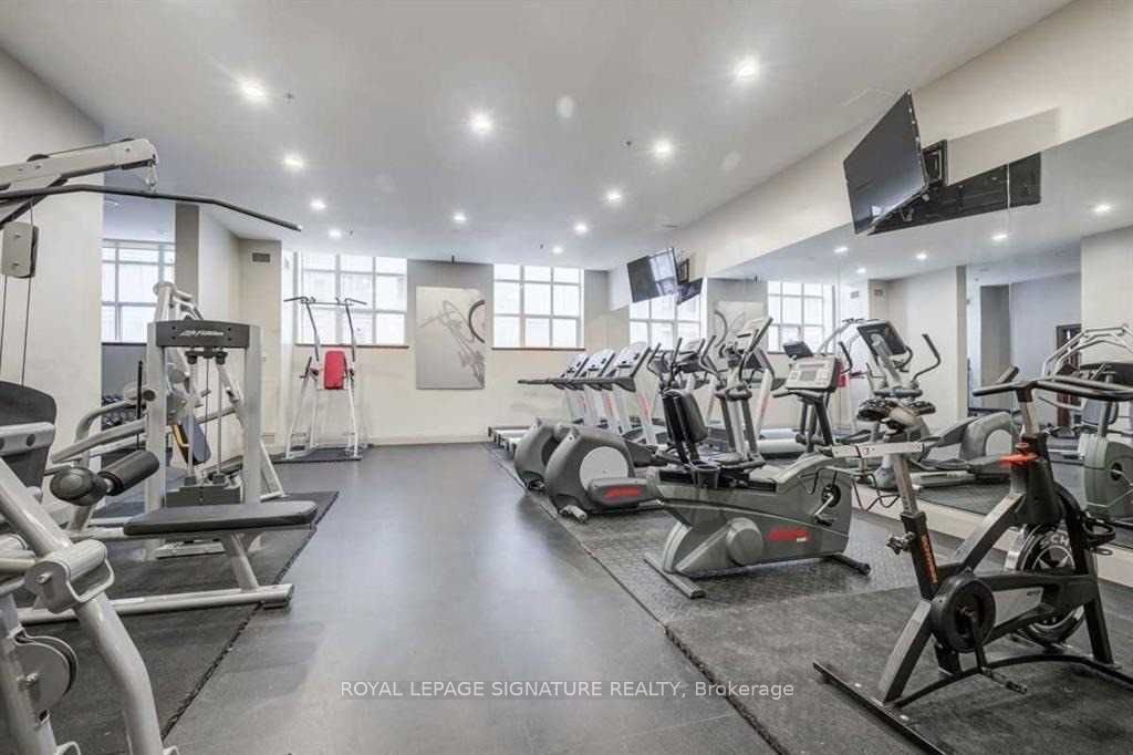 438 Richmond Street W, #608