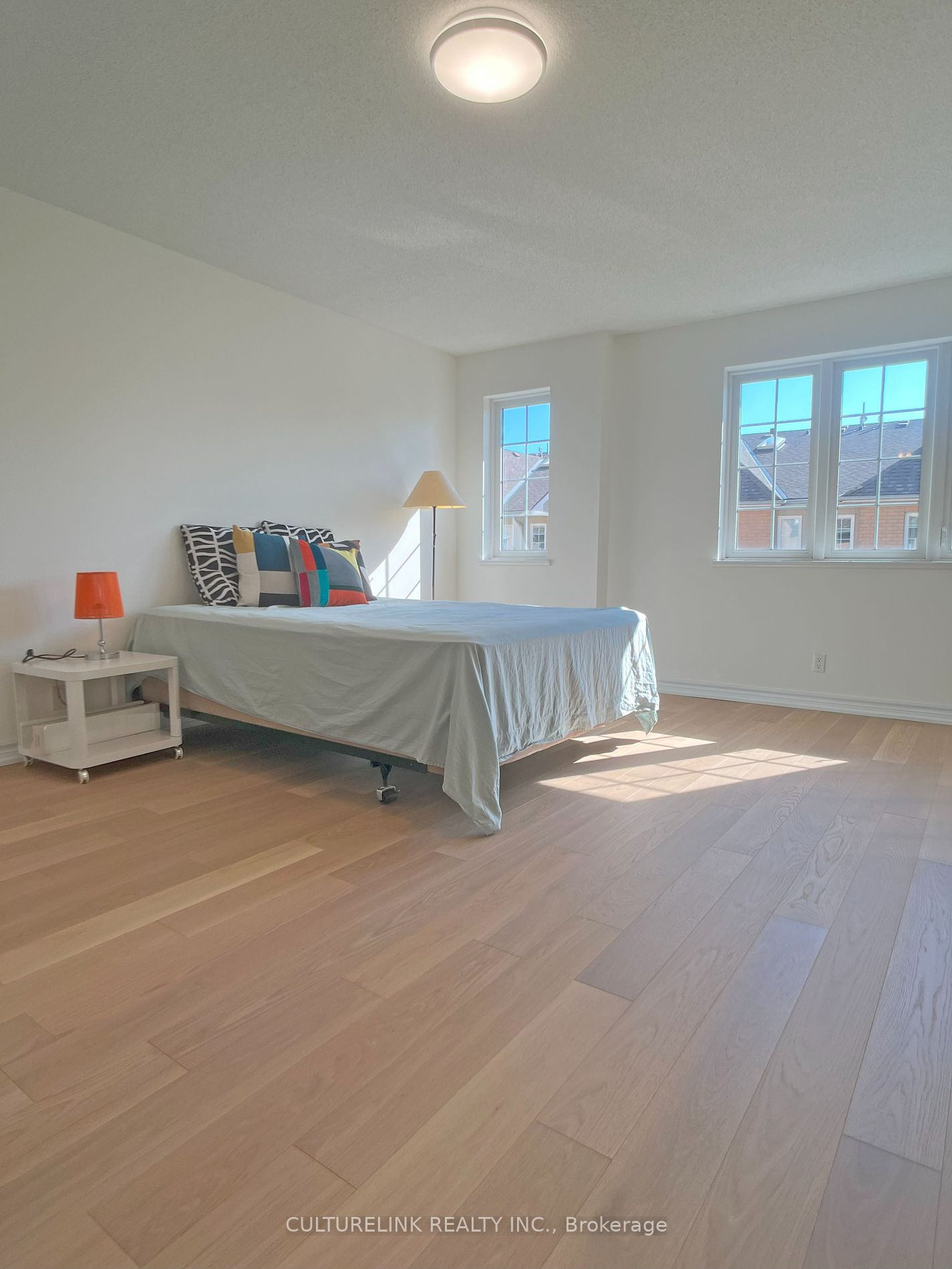 28 Sommerset Way, #1502