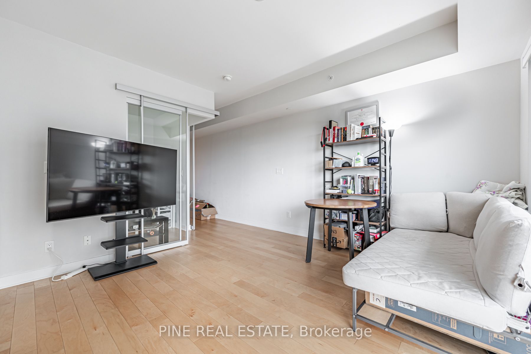 58 Orchard View Blvd, #1109