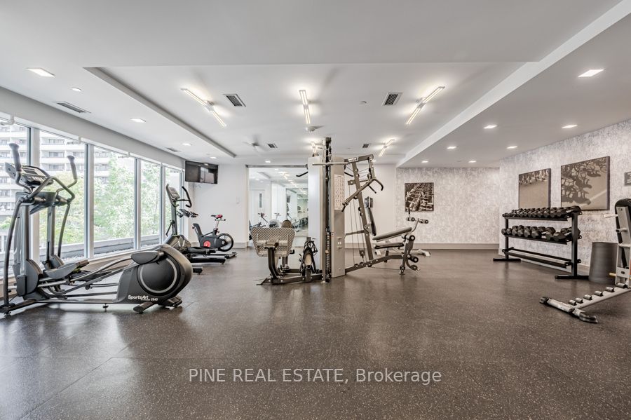 58 Orchard View Blvd, #1109