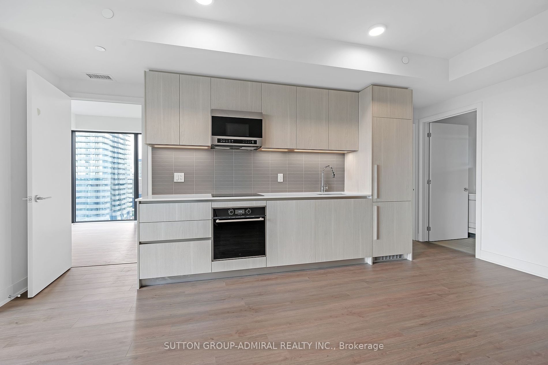 8 Cumberland St, #1706