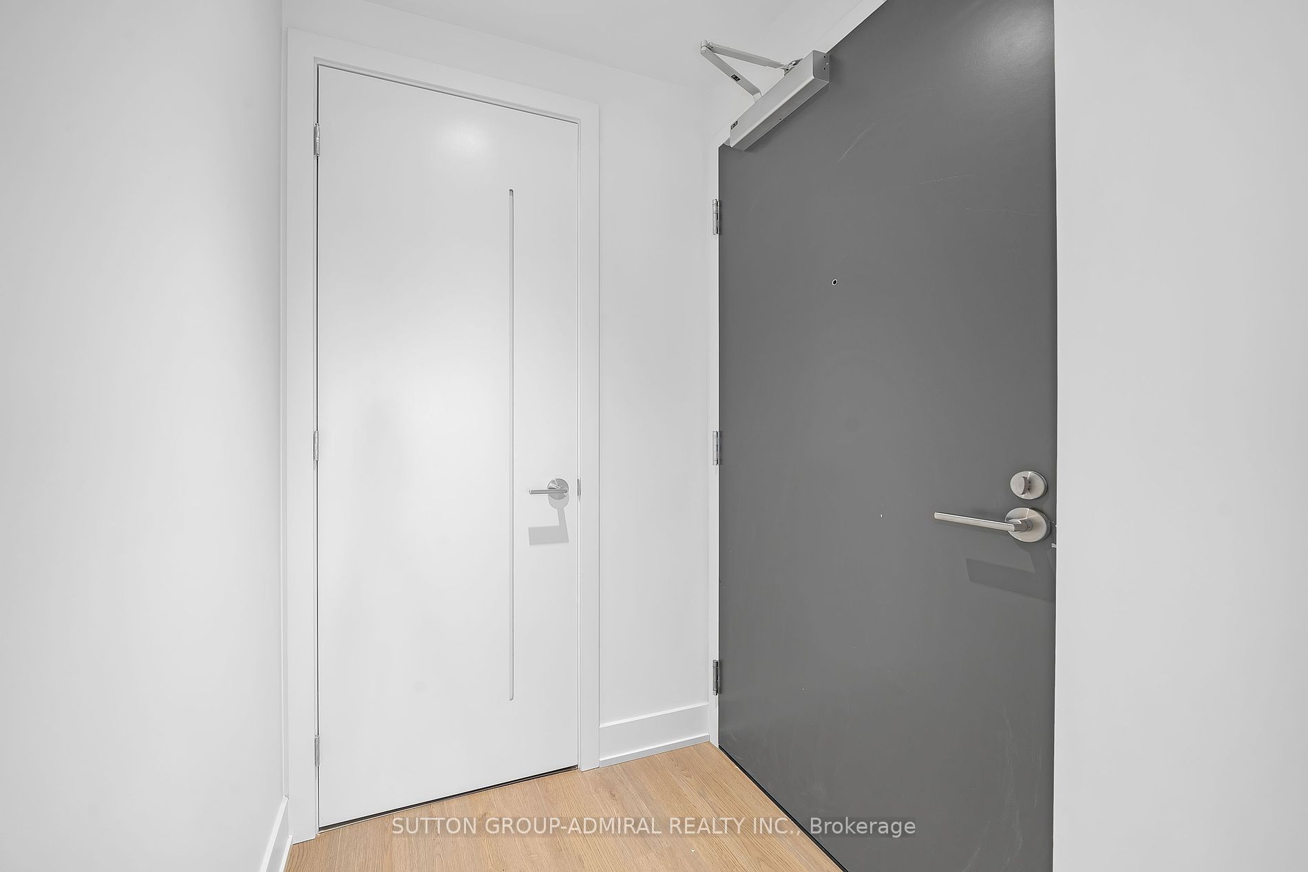 8 Cumberland St, #1706