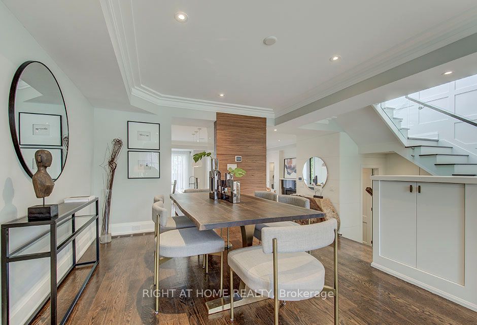 100 Parklea Dr