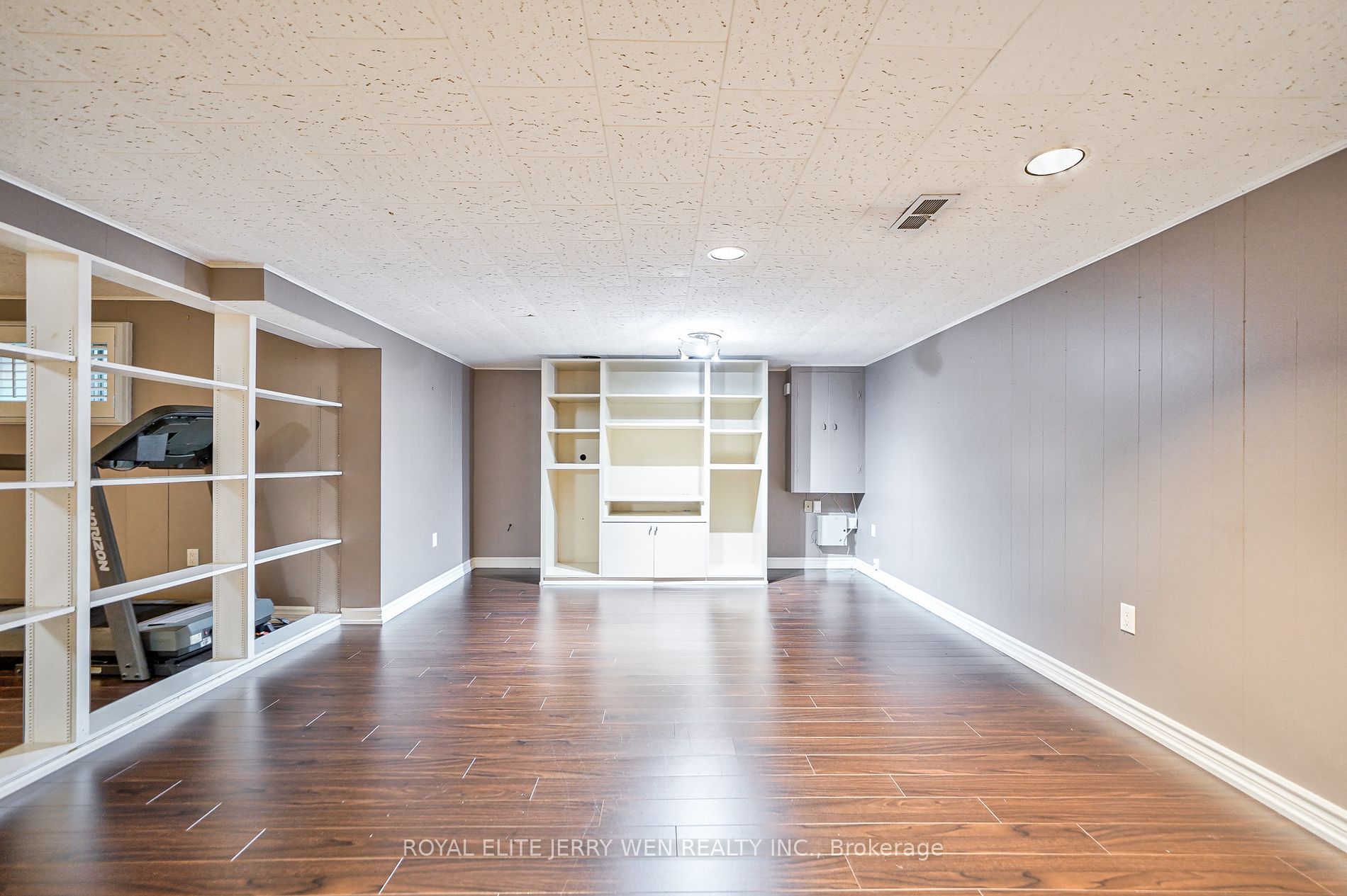 10 Mellowood Dr