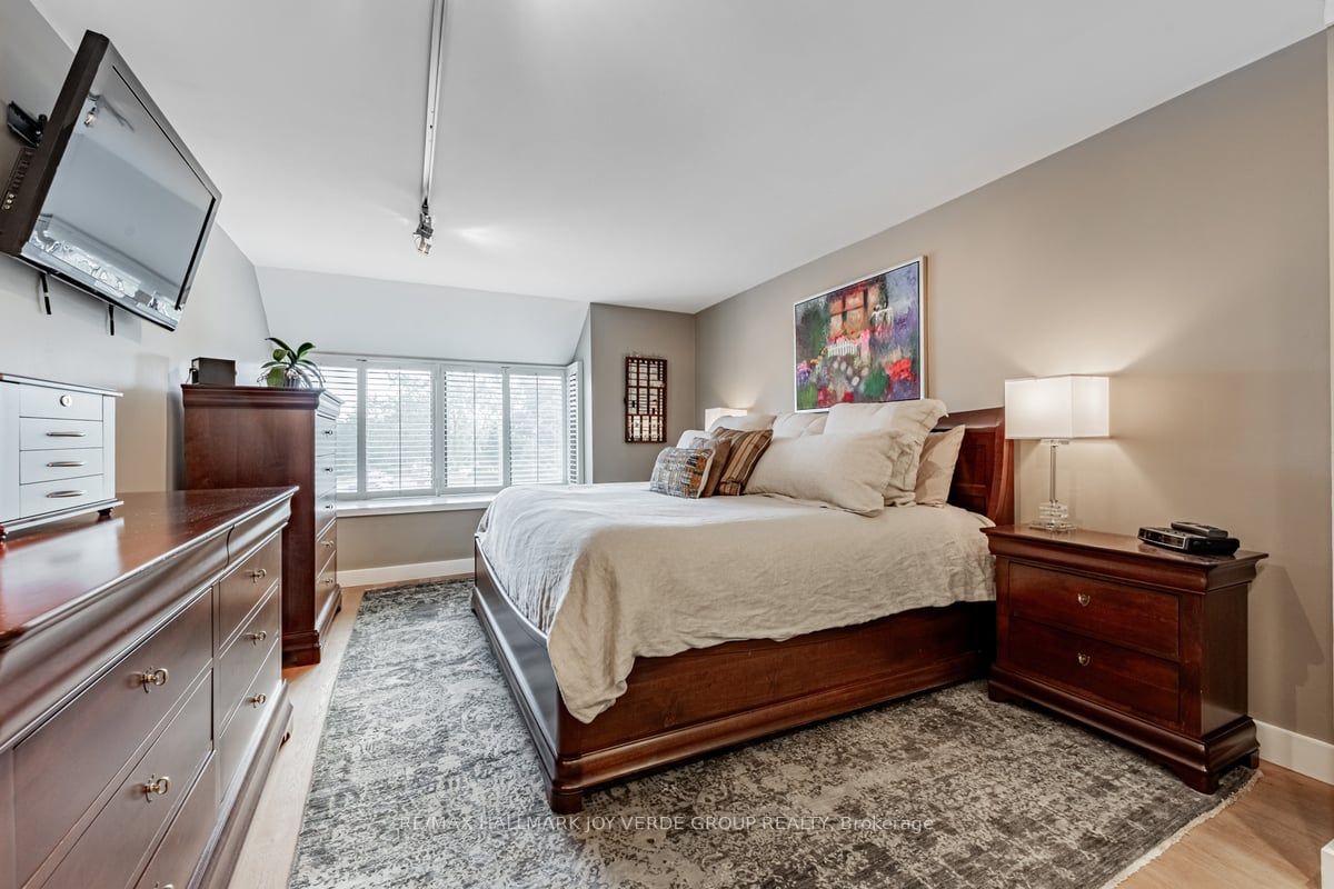 40 Oaklands Avenue, #335