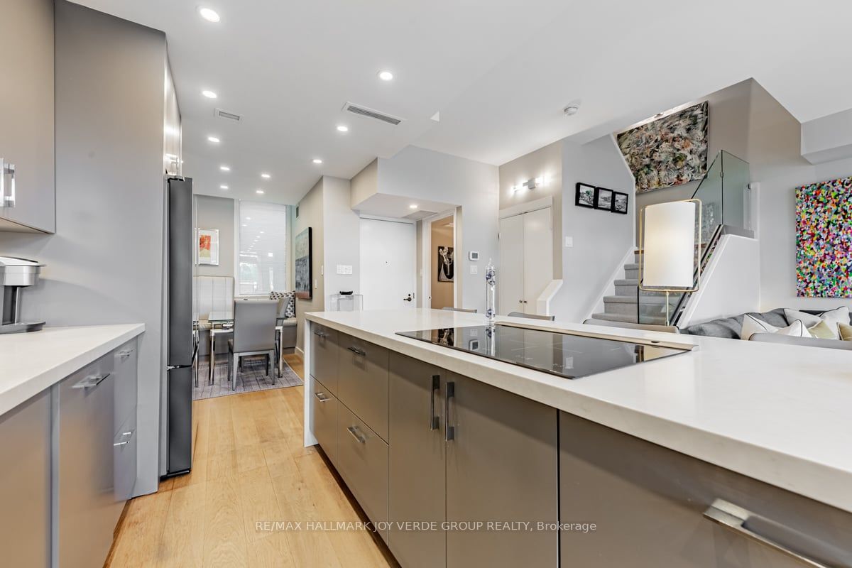 40 Oaklands Avenue, #335