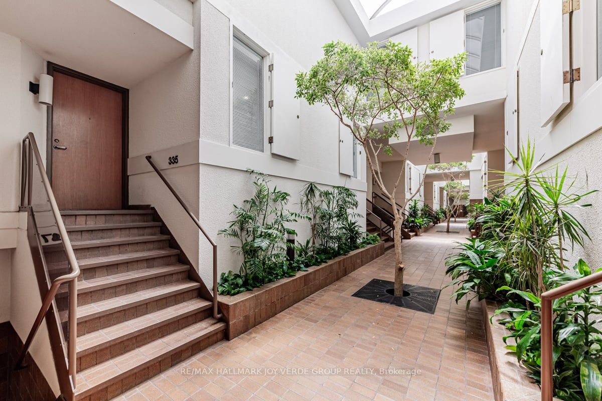 40 Oaklands Avenue, #335
