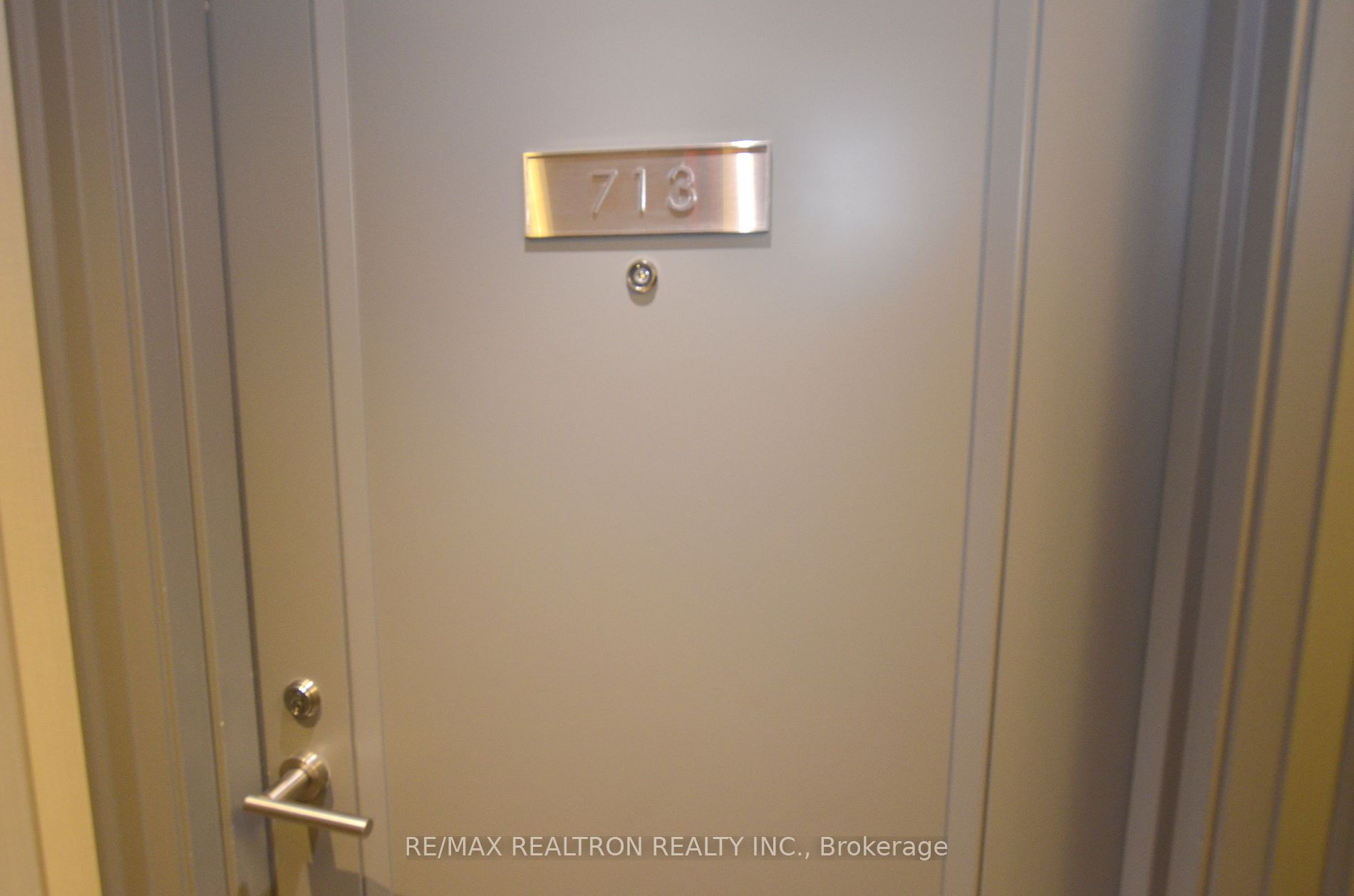 155 Yorkville Ave, #713