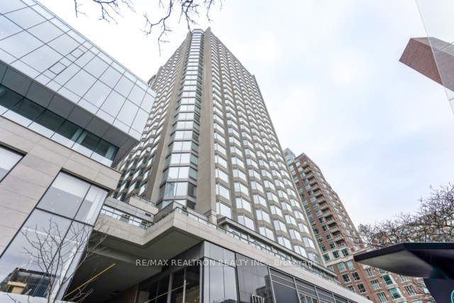 155 Yorkville Ave, #713