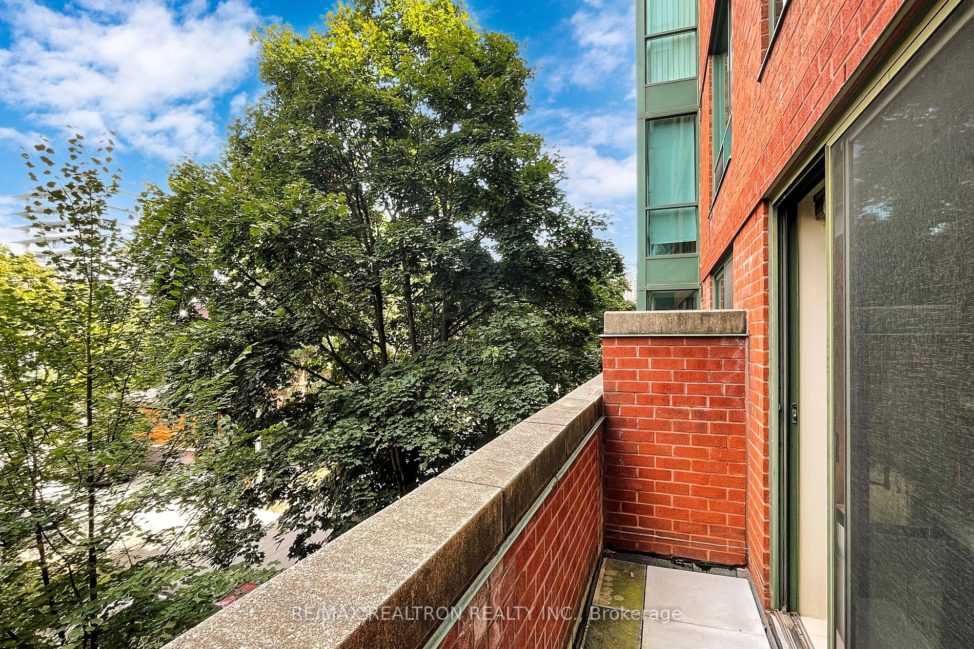 95 Prince Arthur Avenue, #311