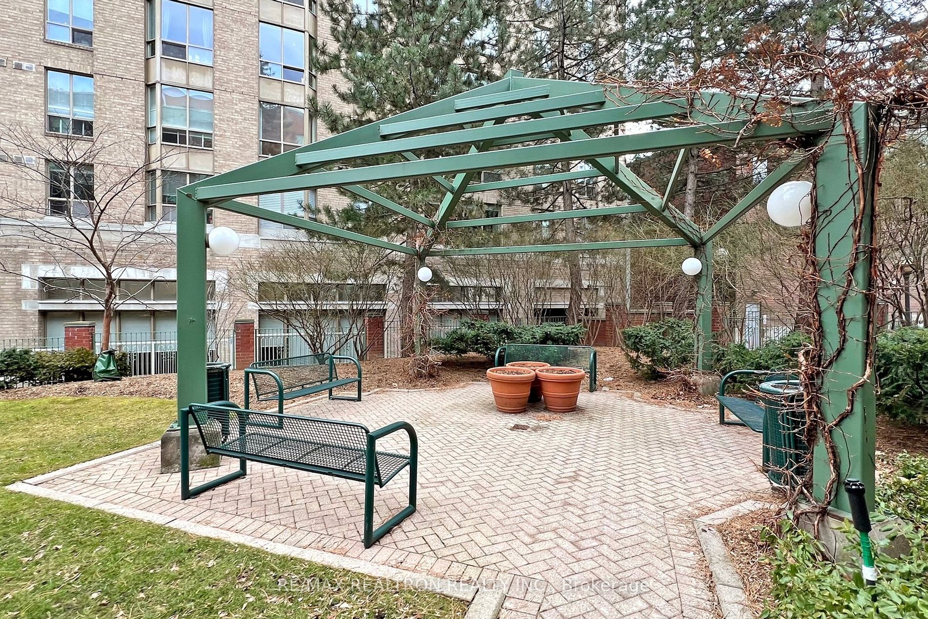 95 Prince Arthur Avenue, #311