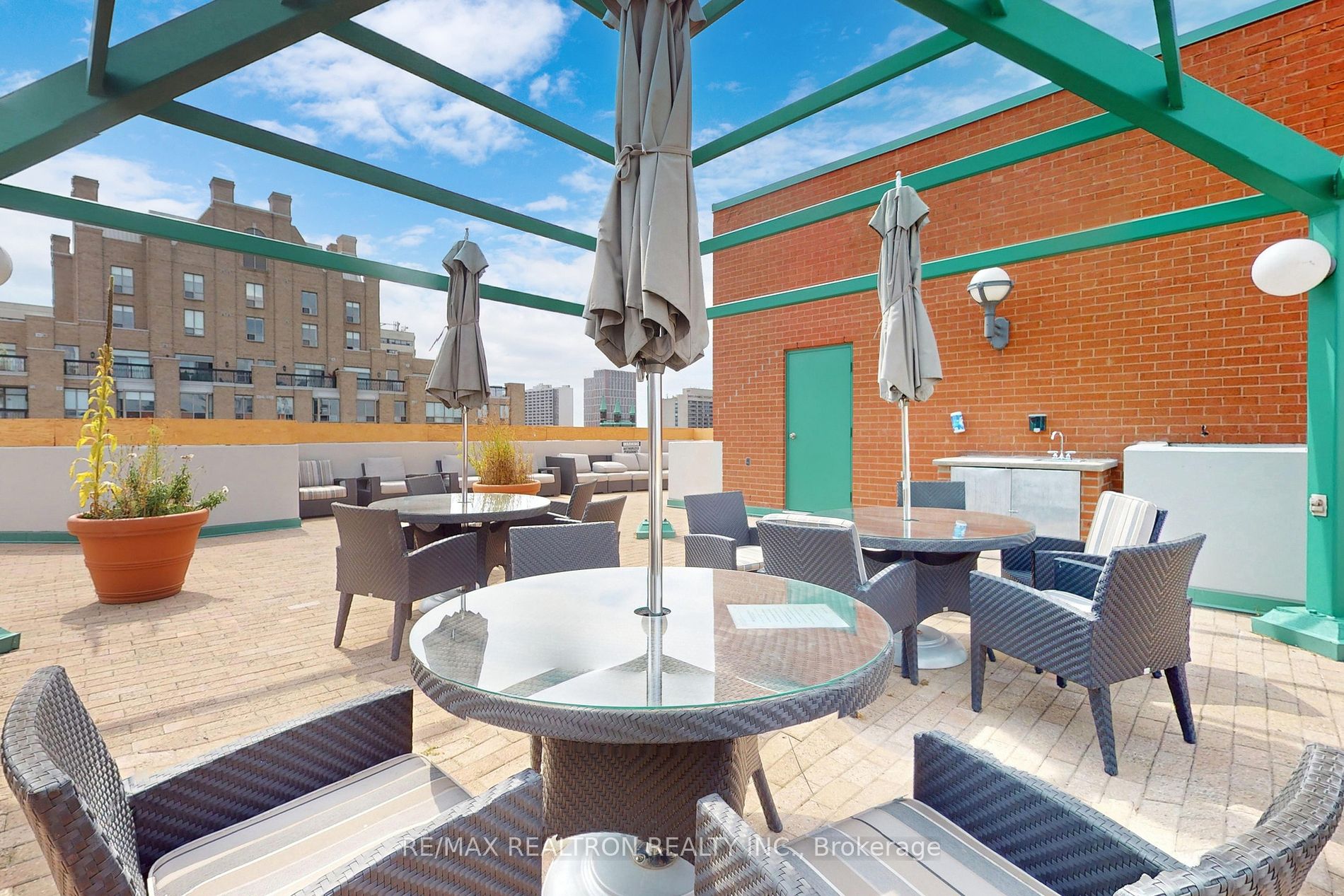 95 Prince Arthur Avenue, #311