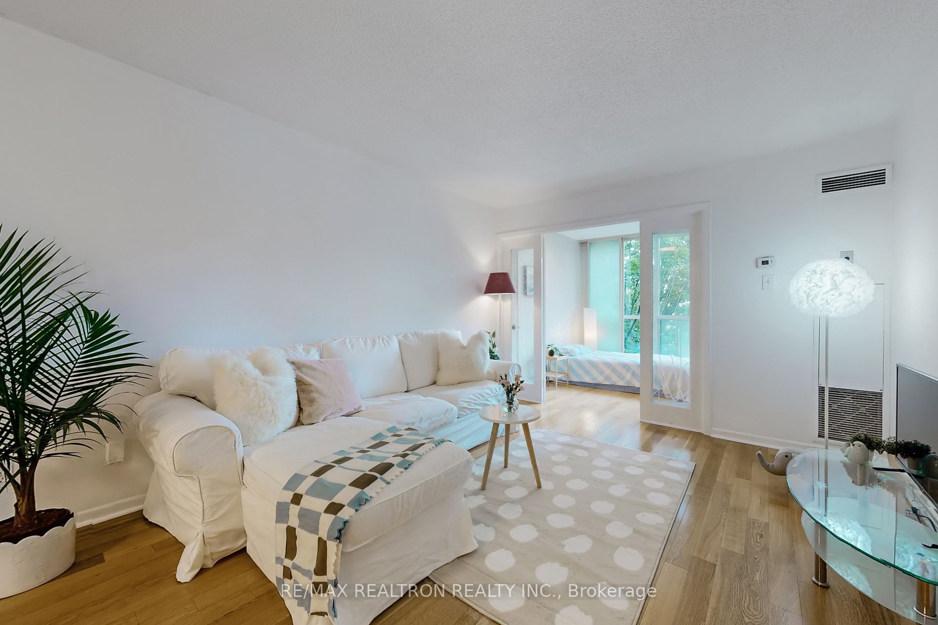 95 Prince Arthur Avenue, #311