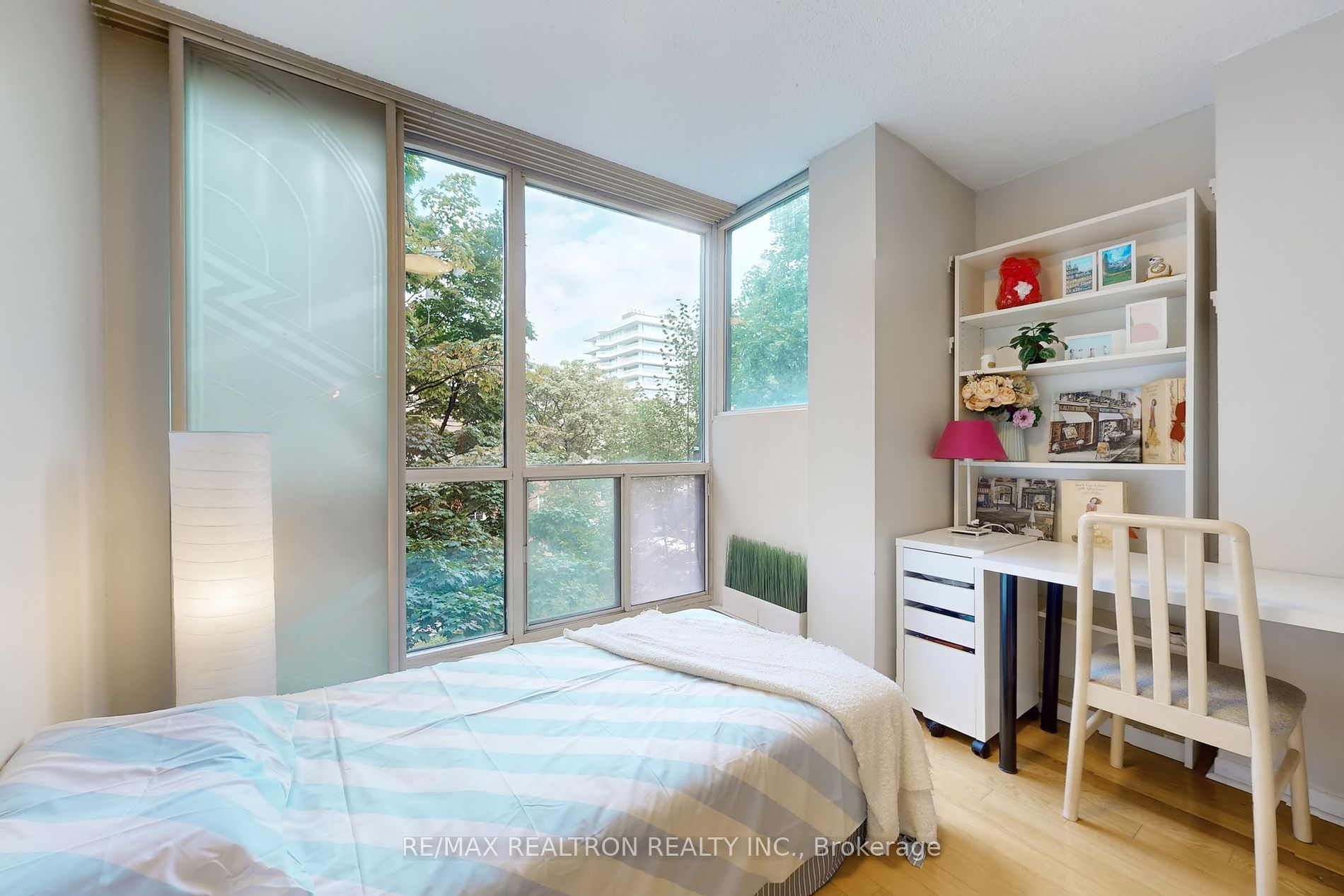 95 Prince Arthur Avenue, #311