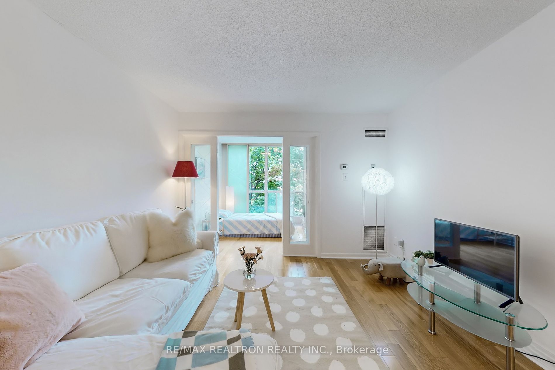 95 Prince Arthur Avenue, #311