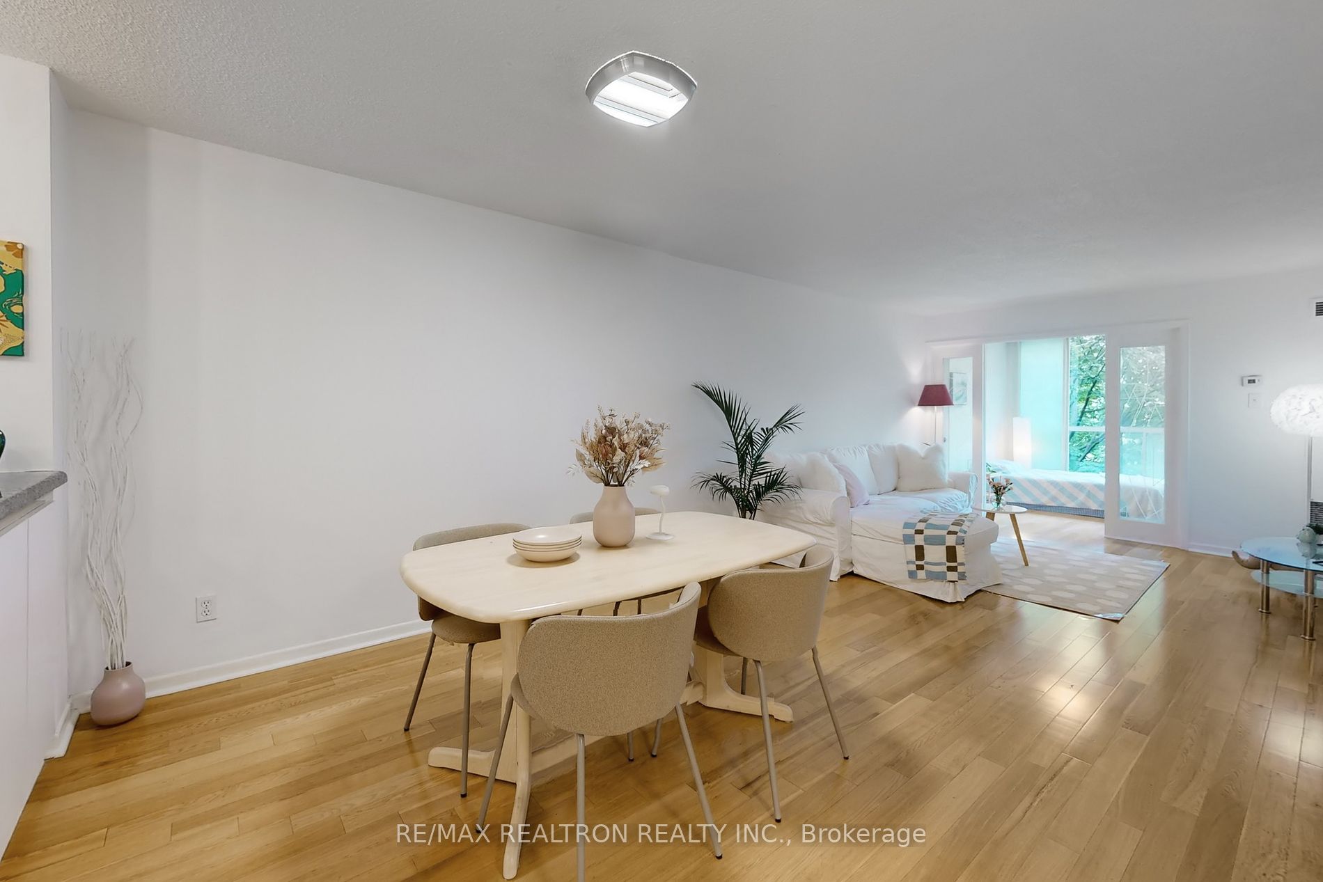 95 Prince Arthur Avenue, #311