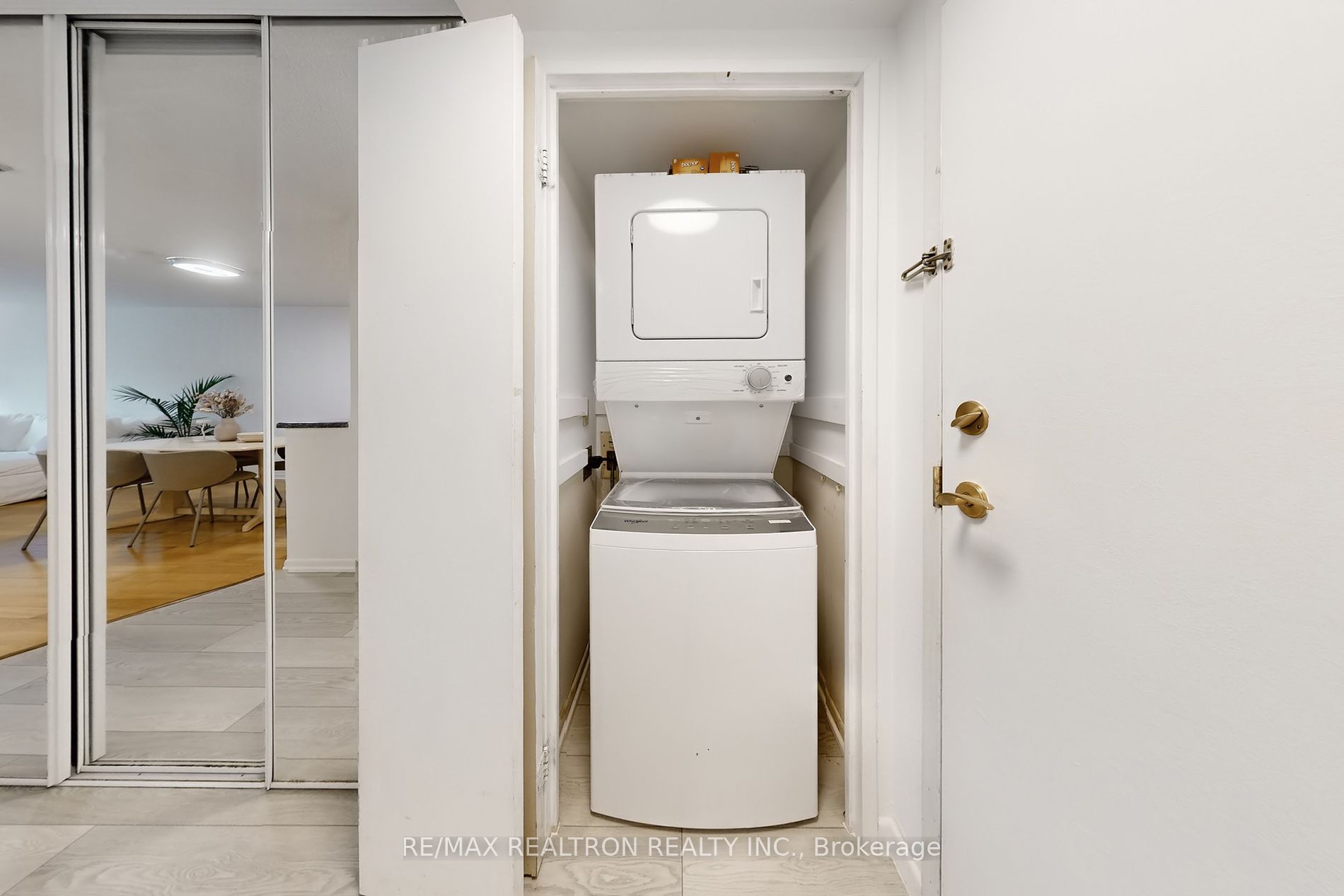 95 Prince Arthur Avenue, #311