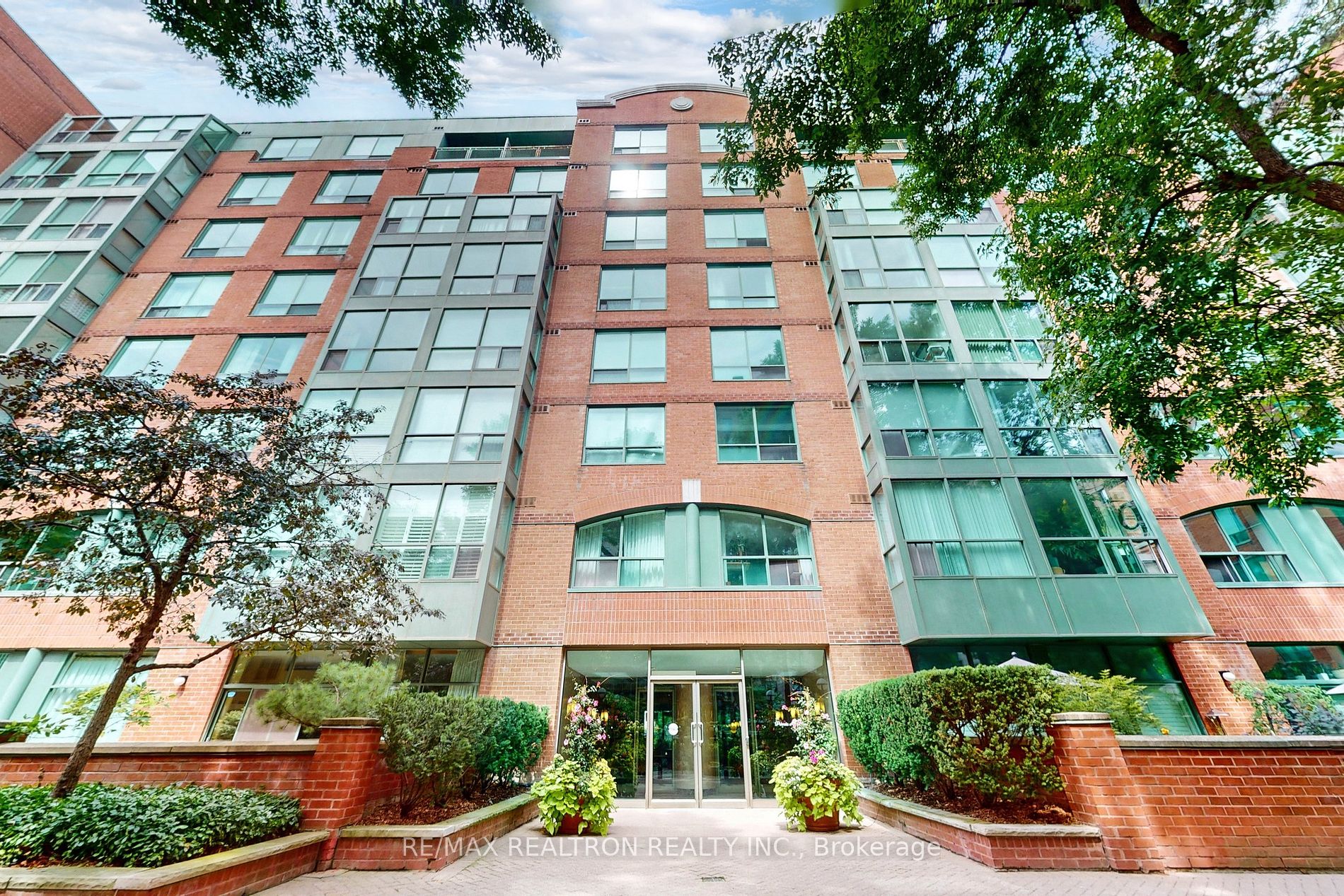 95 Prince Arthur Avenue, #311