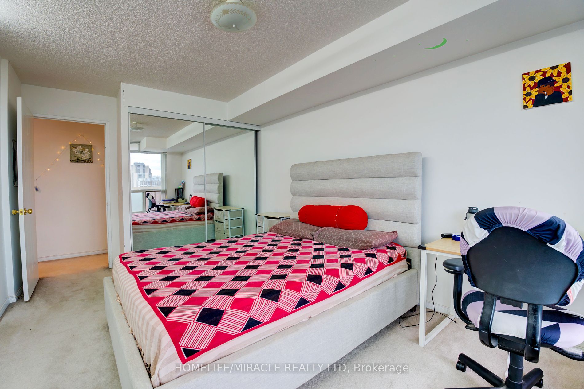 750 Bay St, #2705
