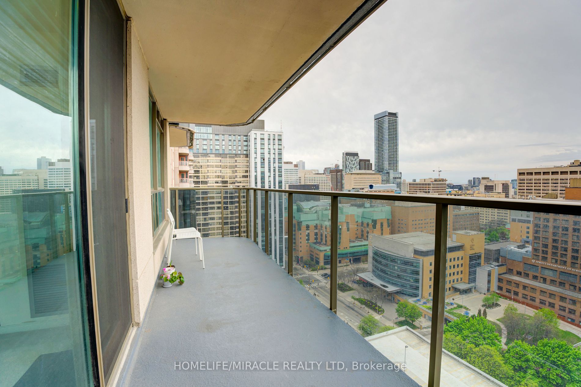 750 Bay St, #2705