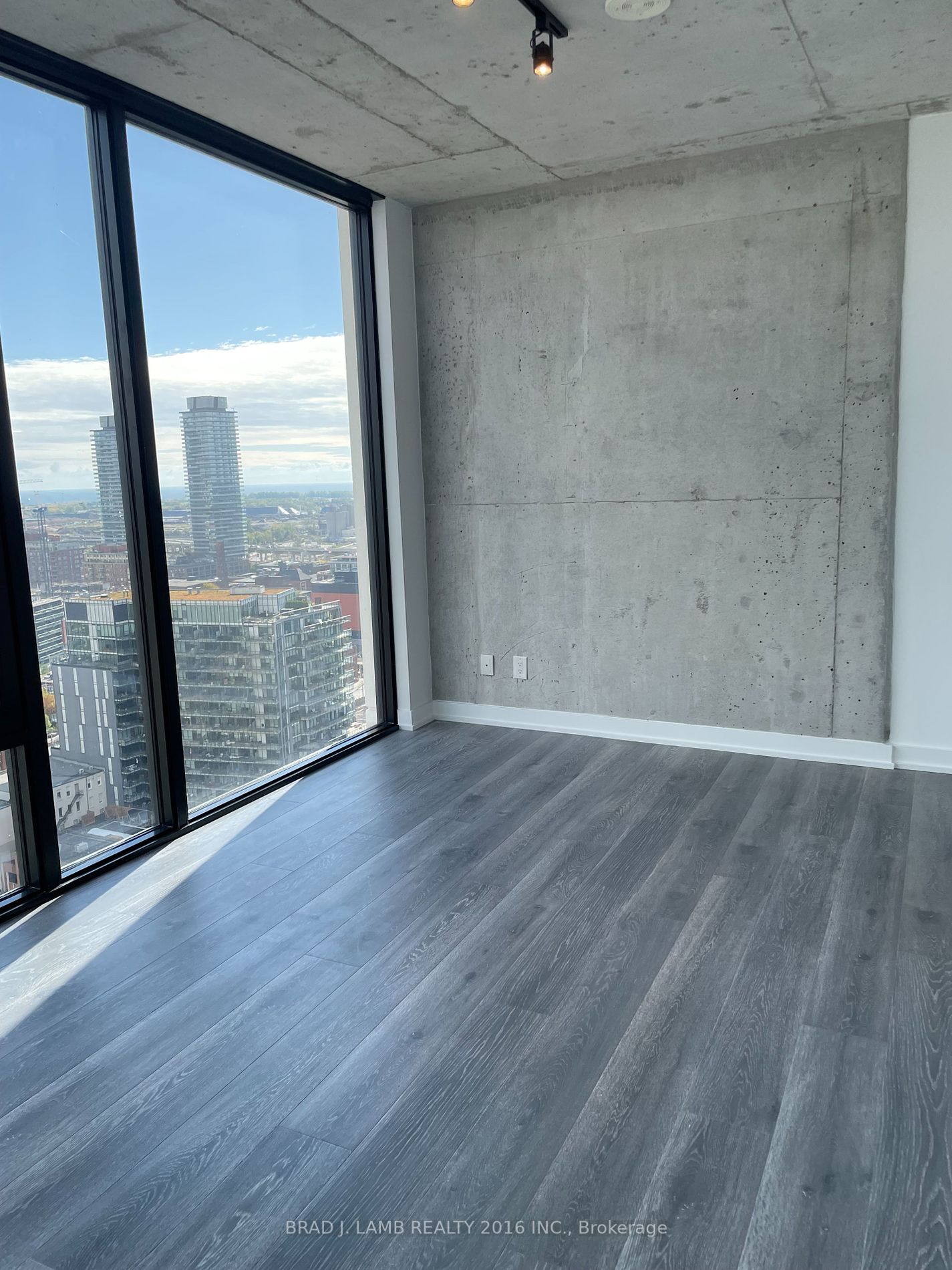 55 Ontario Street, #621