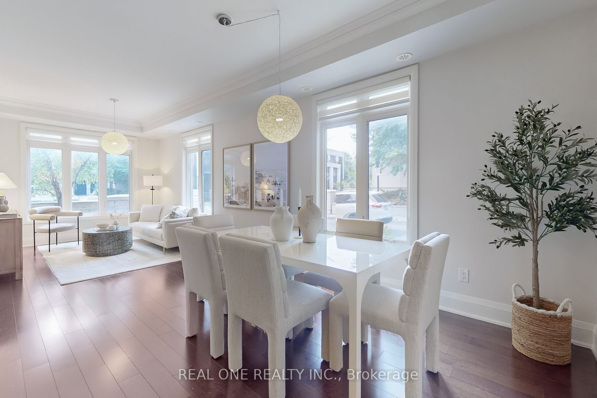 115 Harrison Garden Blvd, #Th 49